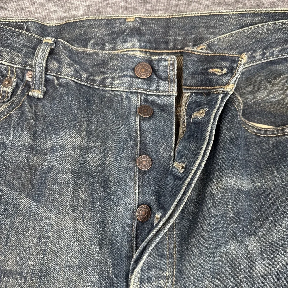 Levi's 501 Jeans‎ Mens 36x32 Blue Denim Button Fly Straight Leg Faded Distressed